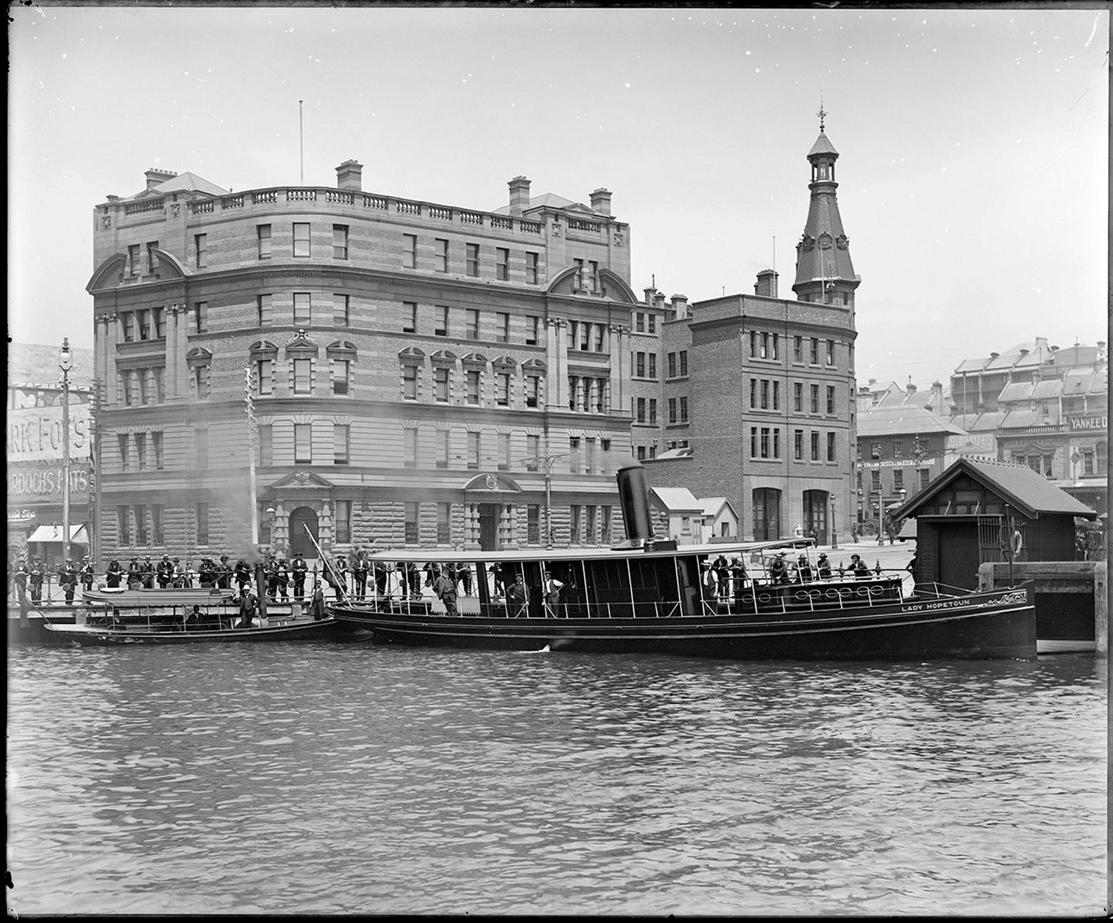 'Lady Hopetoun' docked at Commissioners Steps in front of the Sydney Harbour Trust building