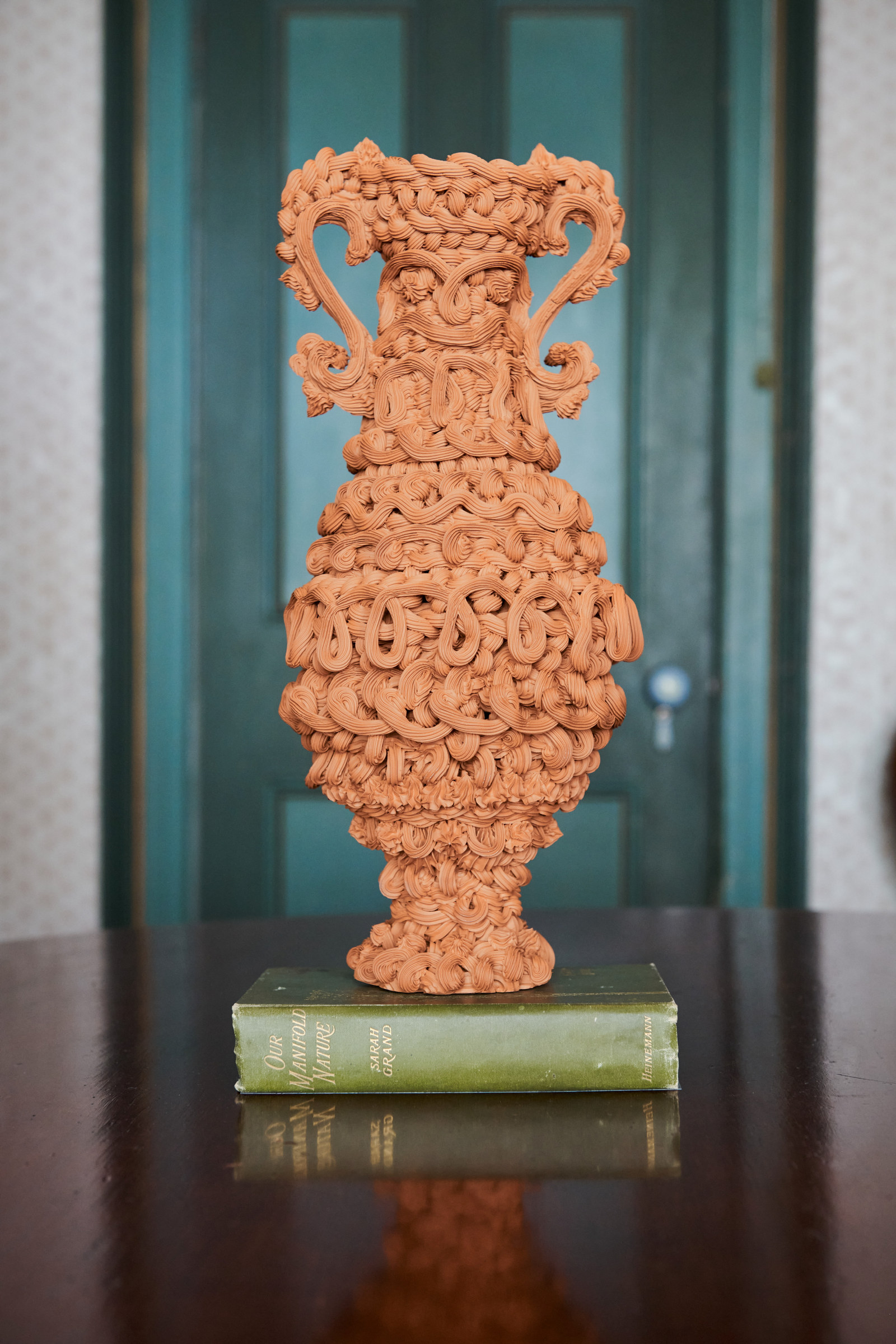 Ebony Russell, Our manifold nature: loutrophoros for the new woman, terracotta. Winner Meroogal Women's Art Prize 2022.