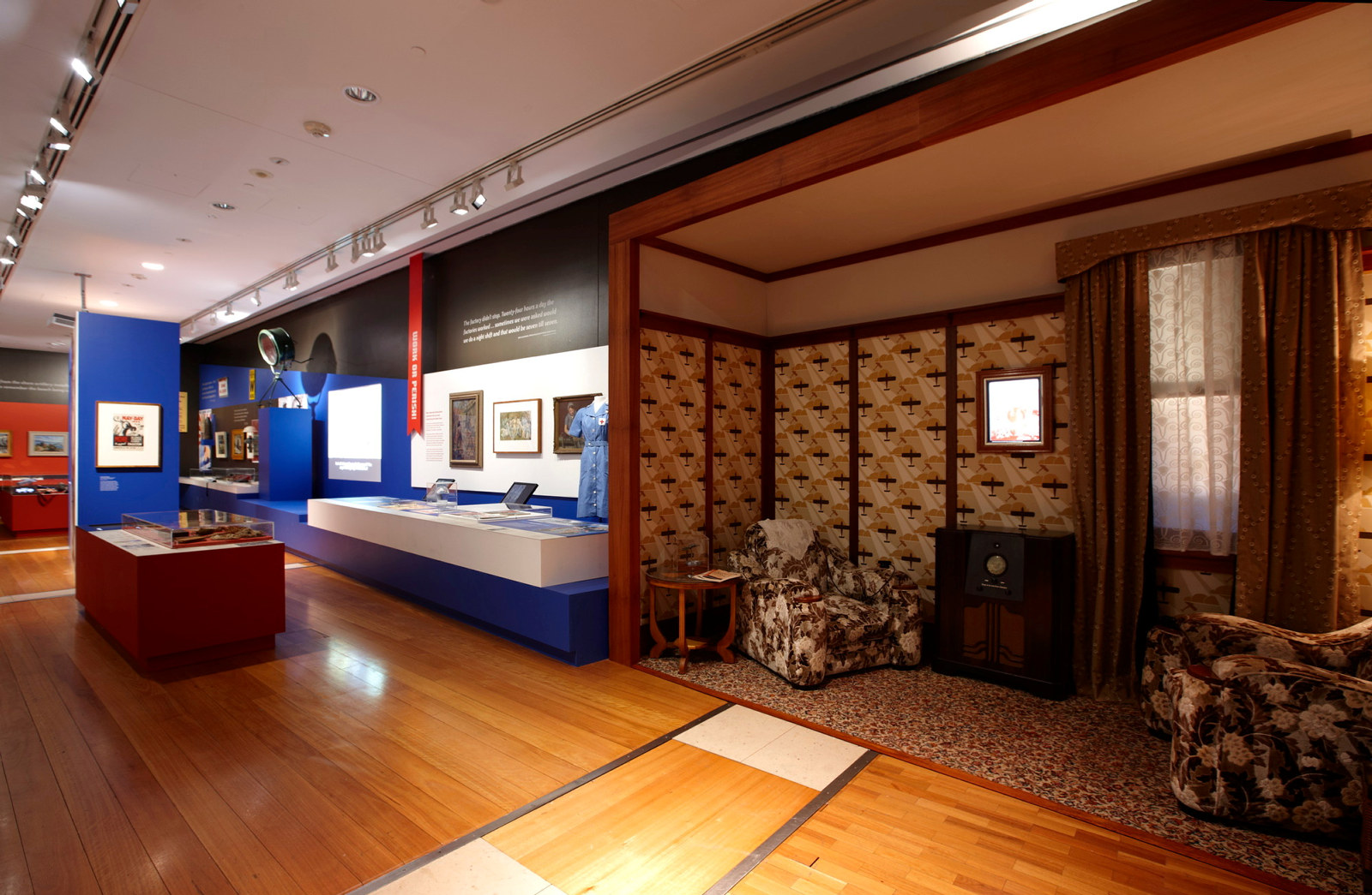 Home front: wartime Sydney 1939-45 installation view