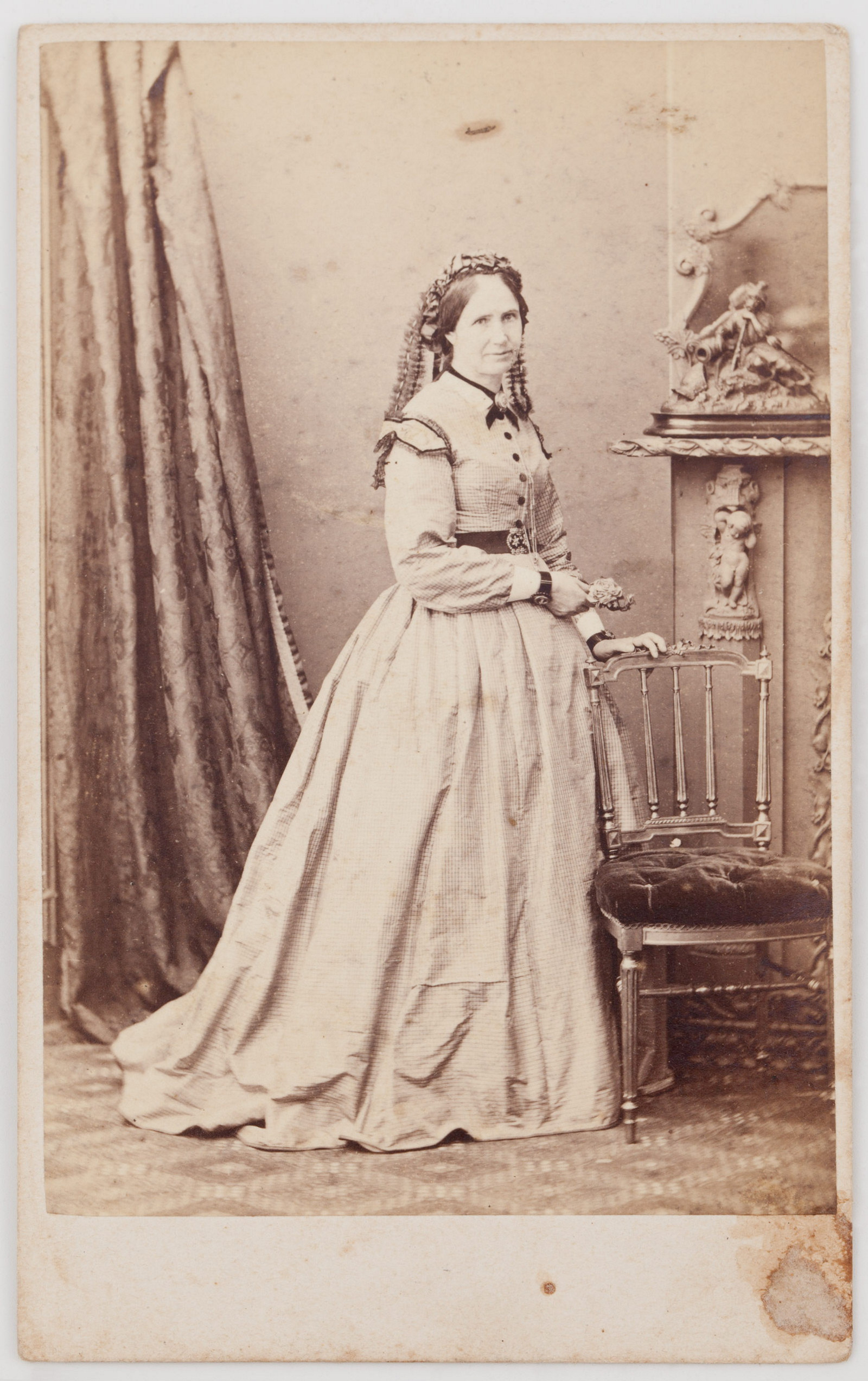 Portrait photograph of Elizabeth Buchanan