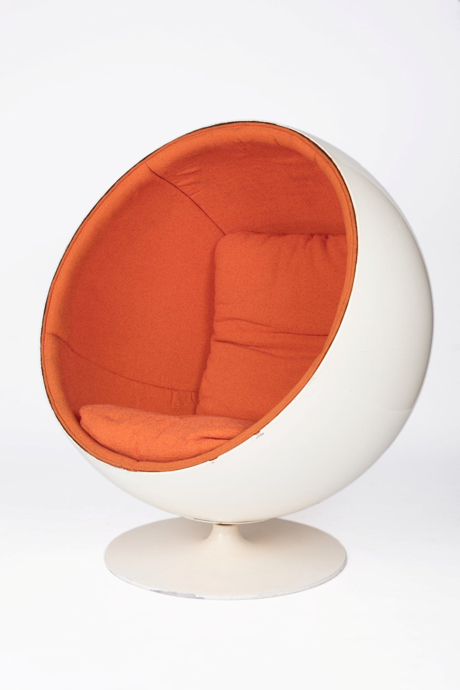 Pallo/Ball chair, design by Eero Aarnio for Asko, Finland, c1967