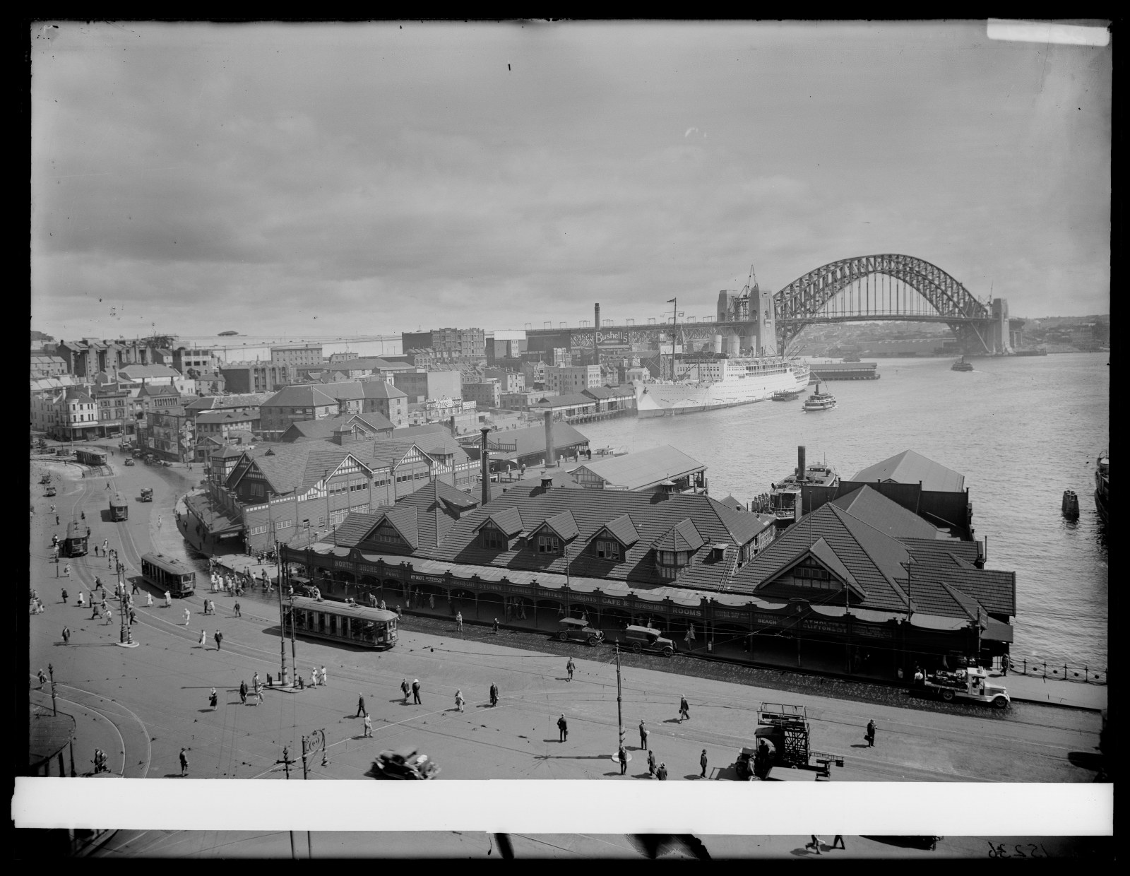 Government Printing Office d1_03860 - Circular Quay Showing Strathnaver, and Sydney Harbour Bridge [From NSW Government Printer series: City Views], 1931