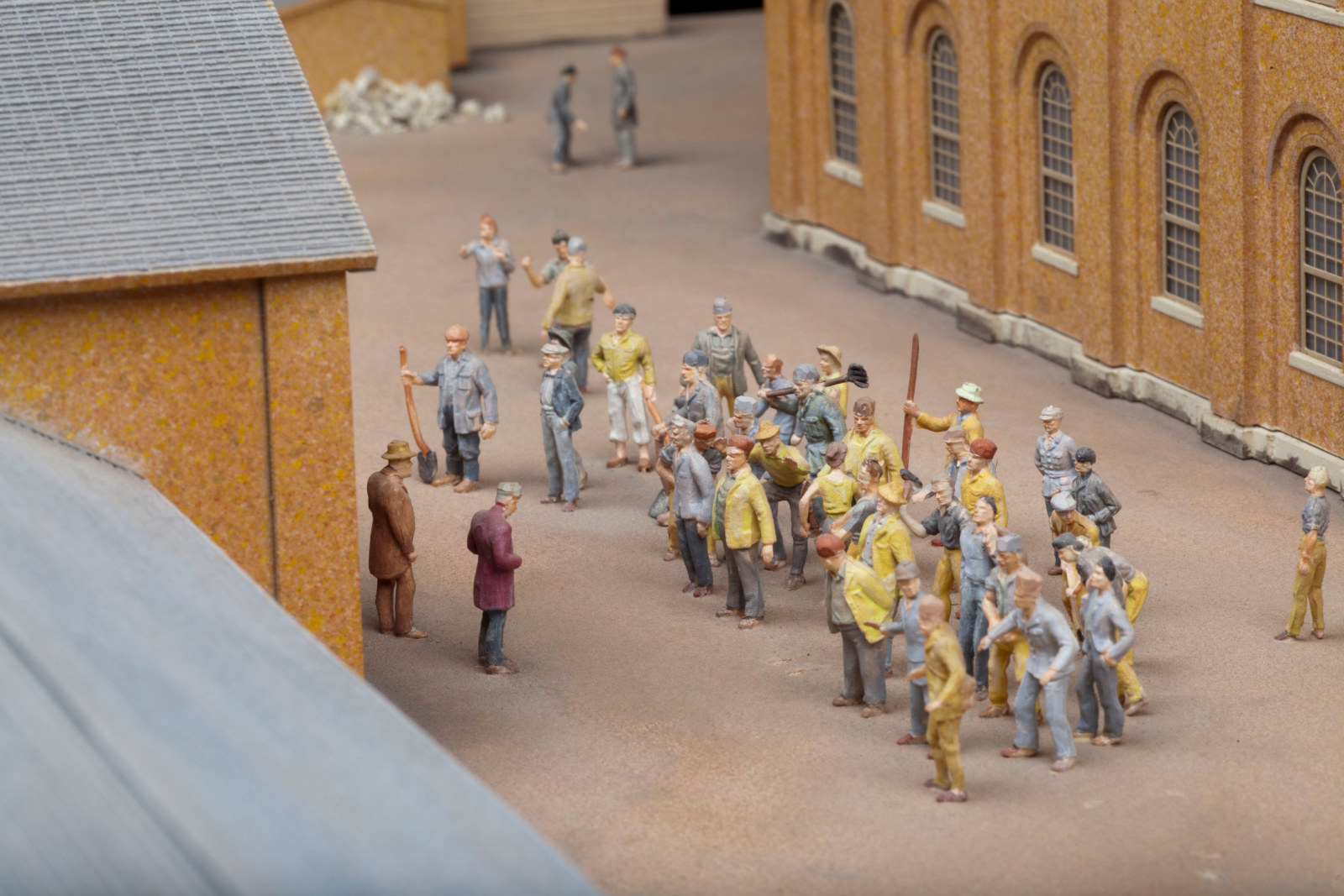 Model showing convicts in the courtyard of the barracks