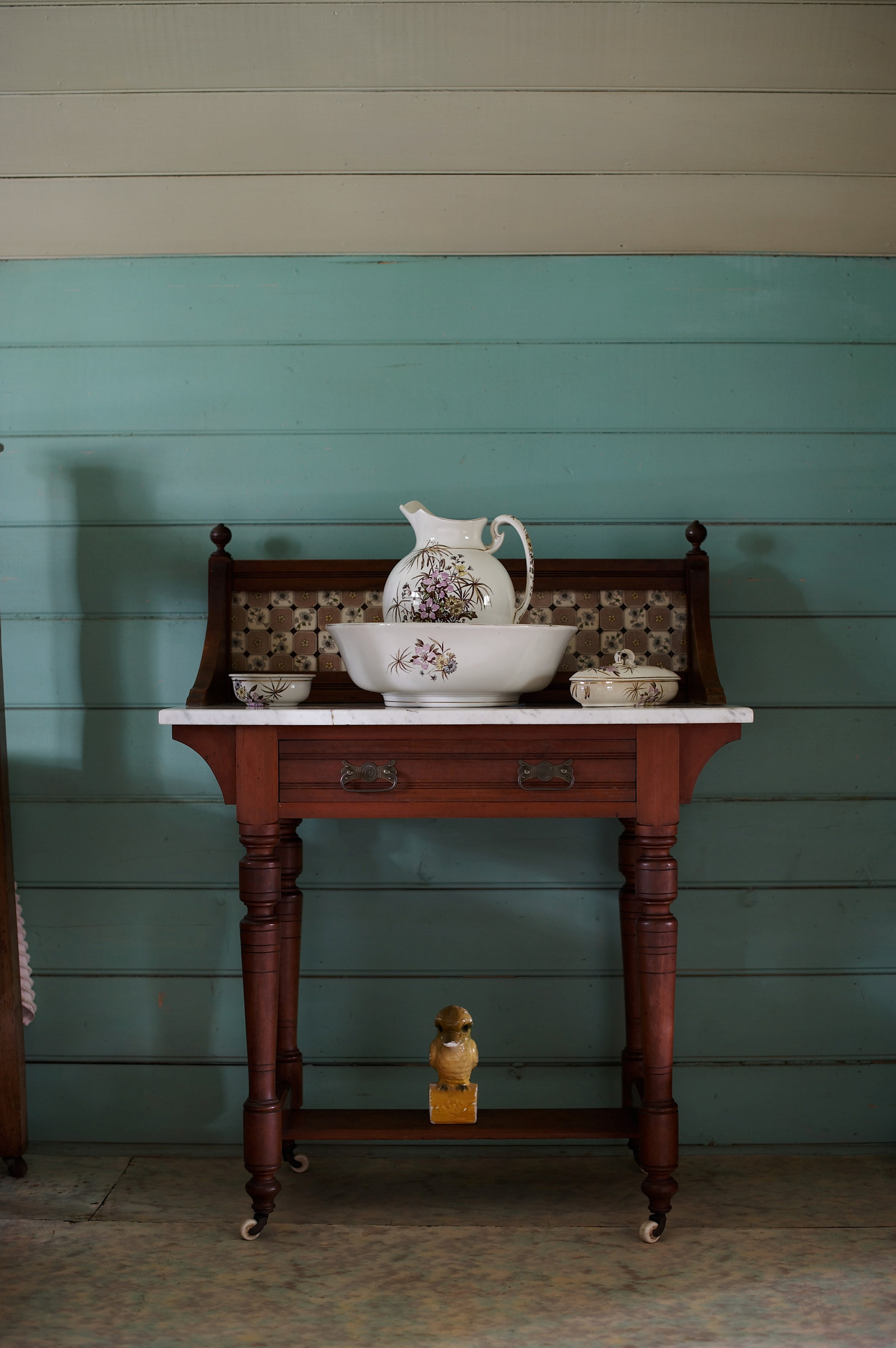 Washstand with toilet set in the little balcony bedroom, Meroogal