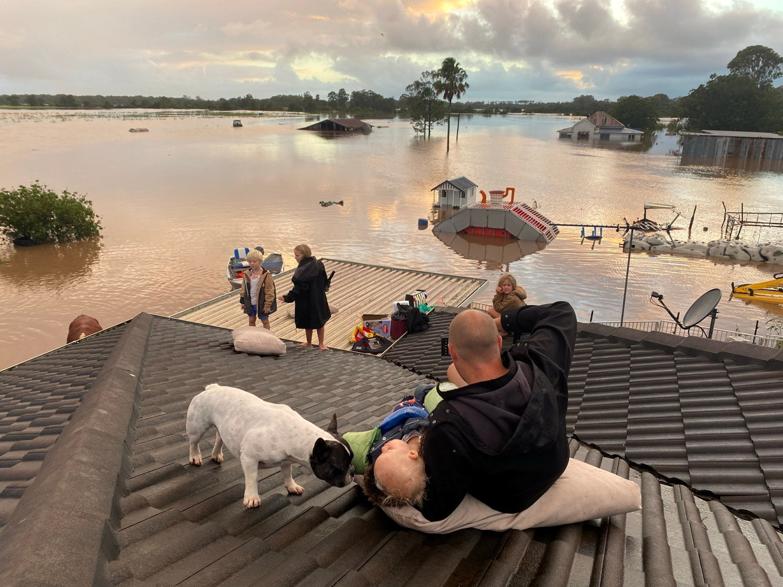 People waiting to be rescued during the NSW floods in 2022 in the Lismore area (submission 0565)